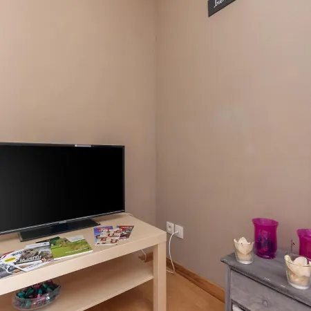 Cozy In With Heating Facility شقة